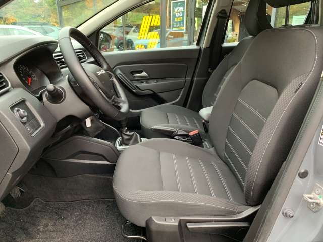 Fahrzeugbild eines Dacia Duster