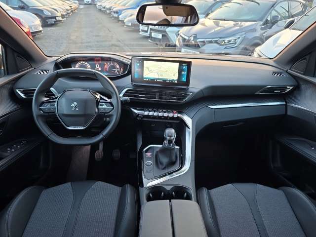 Fahrzeugbild eines Peugeot 3008