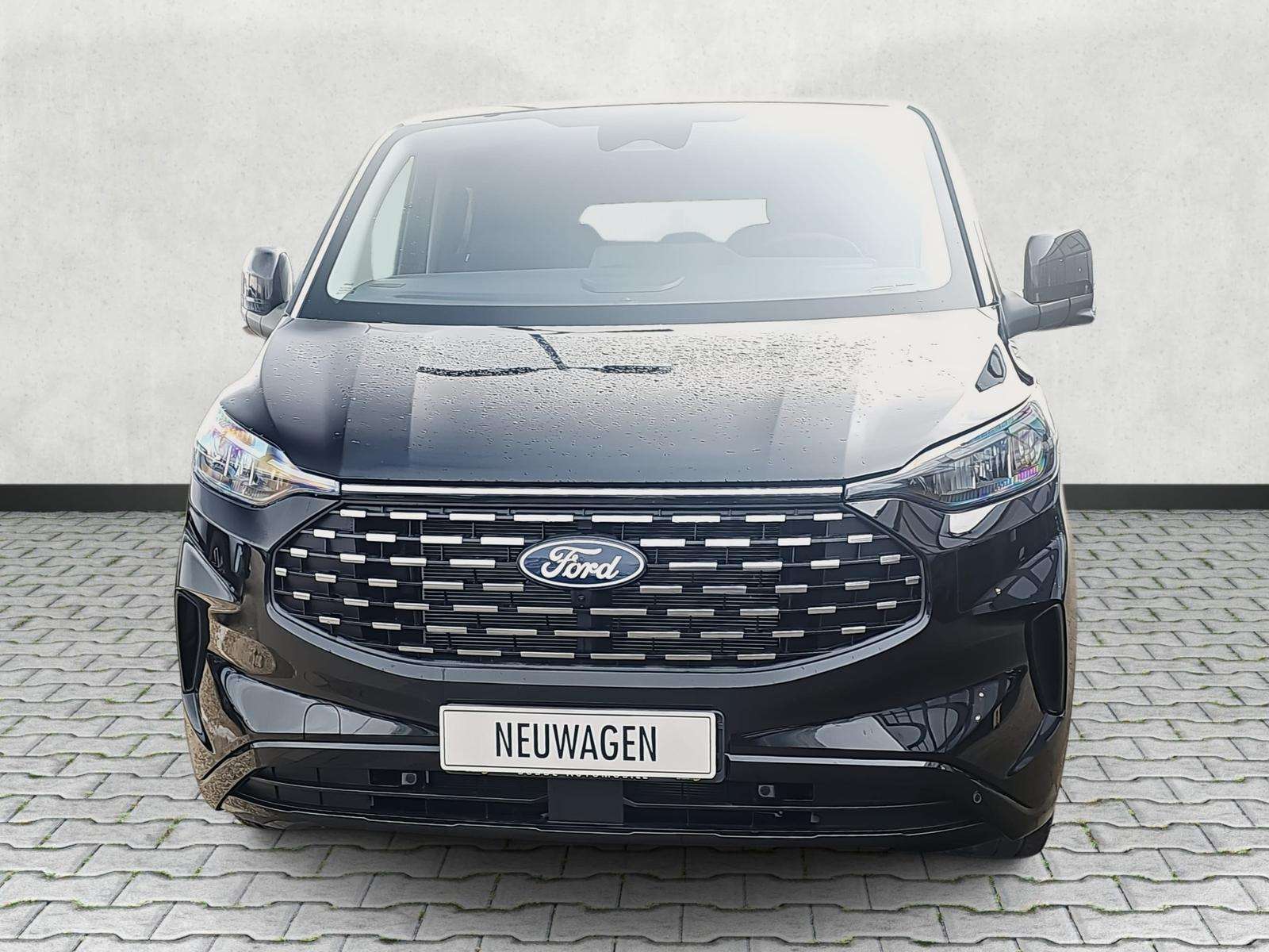 Fahrzeugbild eines Ford Tourneo Custom