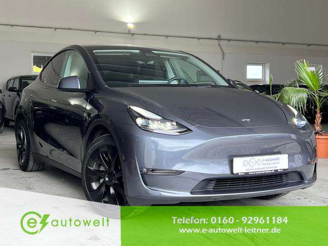 Fahrzeugbild eines TESLA Model Y