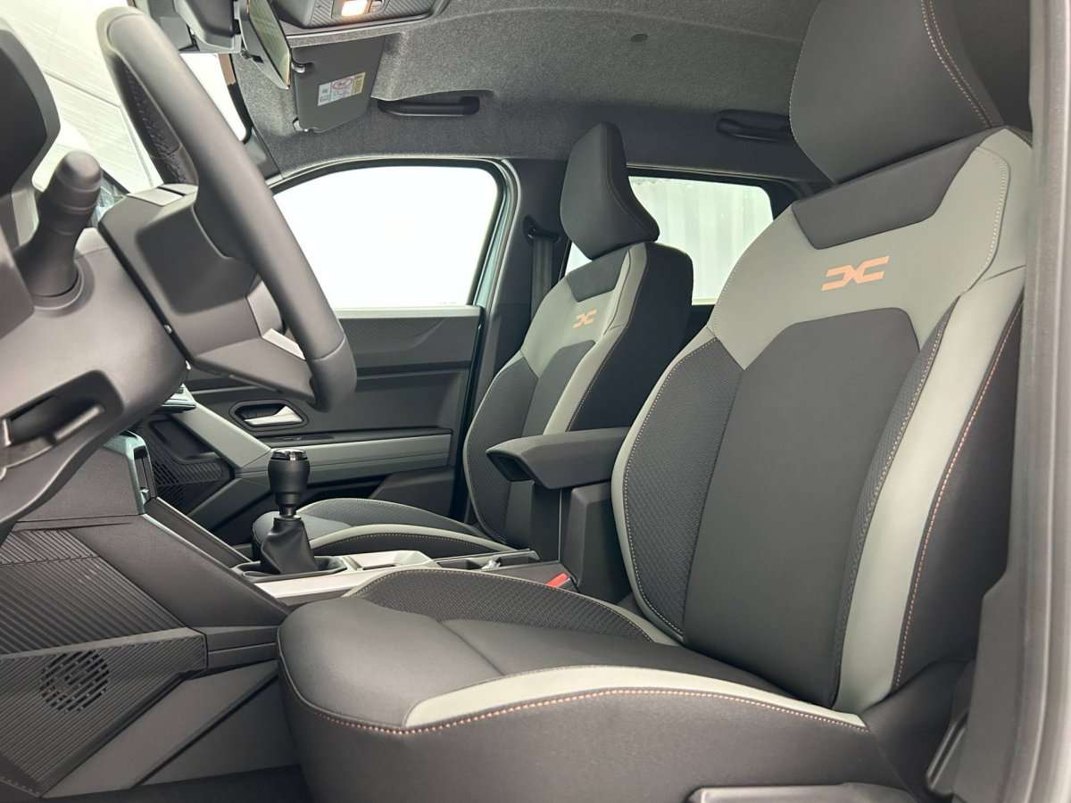 Fahrzeugbild eines Dacia Duster
