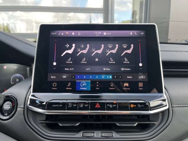Fahrzeugbild eines Jeep Compass