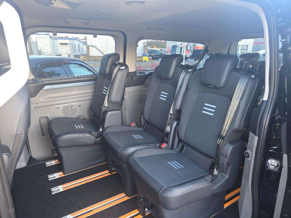 Fahrzeugbild eines Ford Tourneo Custom