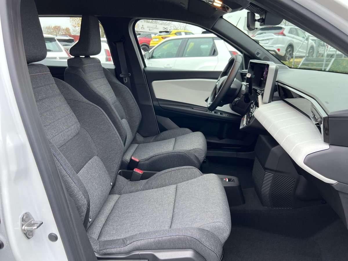 Fahrzeugbild eines Renault 5 E-TECH