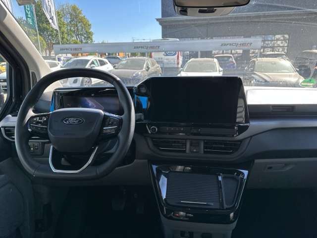 Fahrzeugbild eines Ford Tourneo Custom