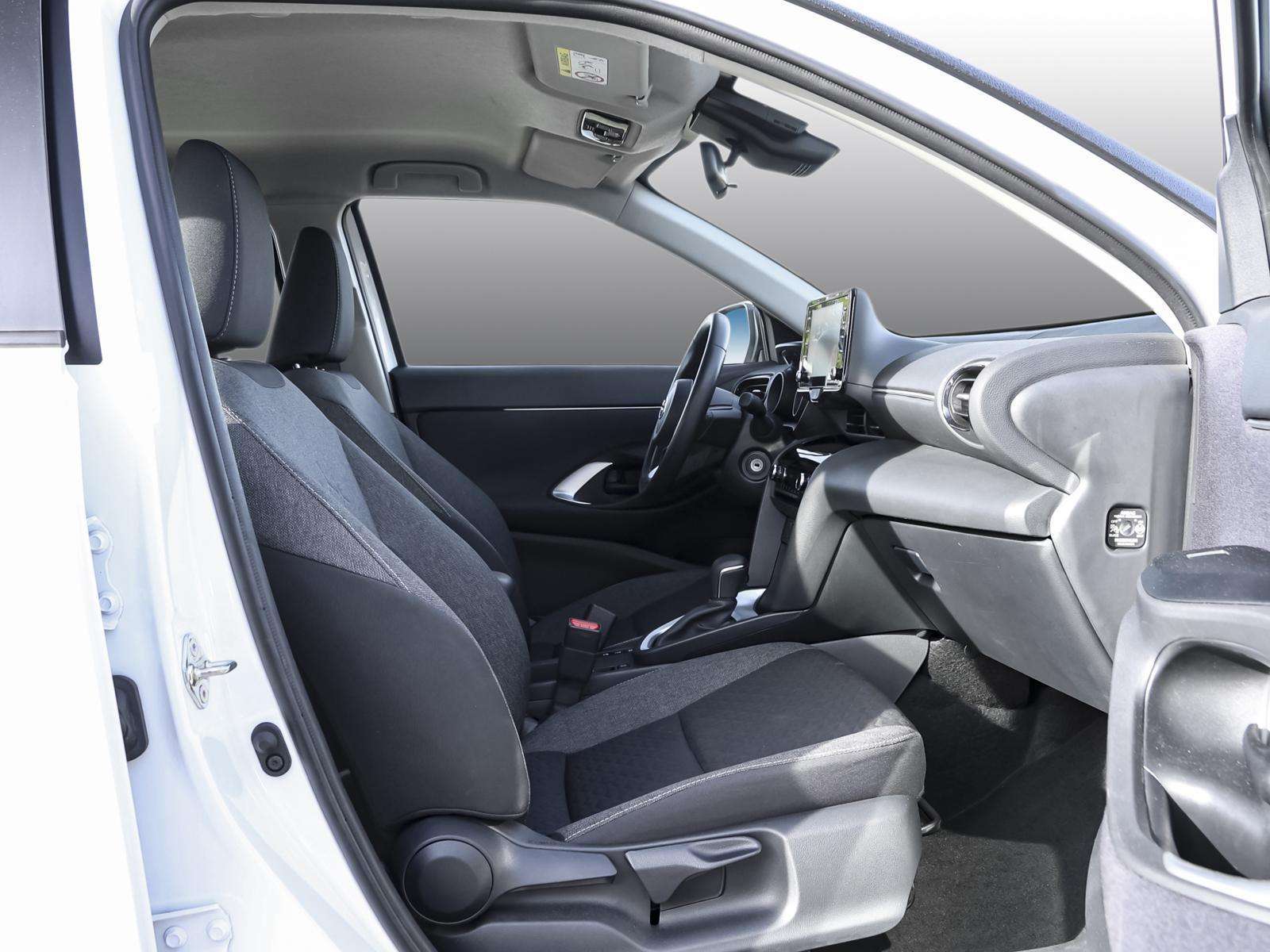 Fahrzeugbild eines Toyota Yaris Cross