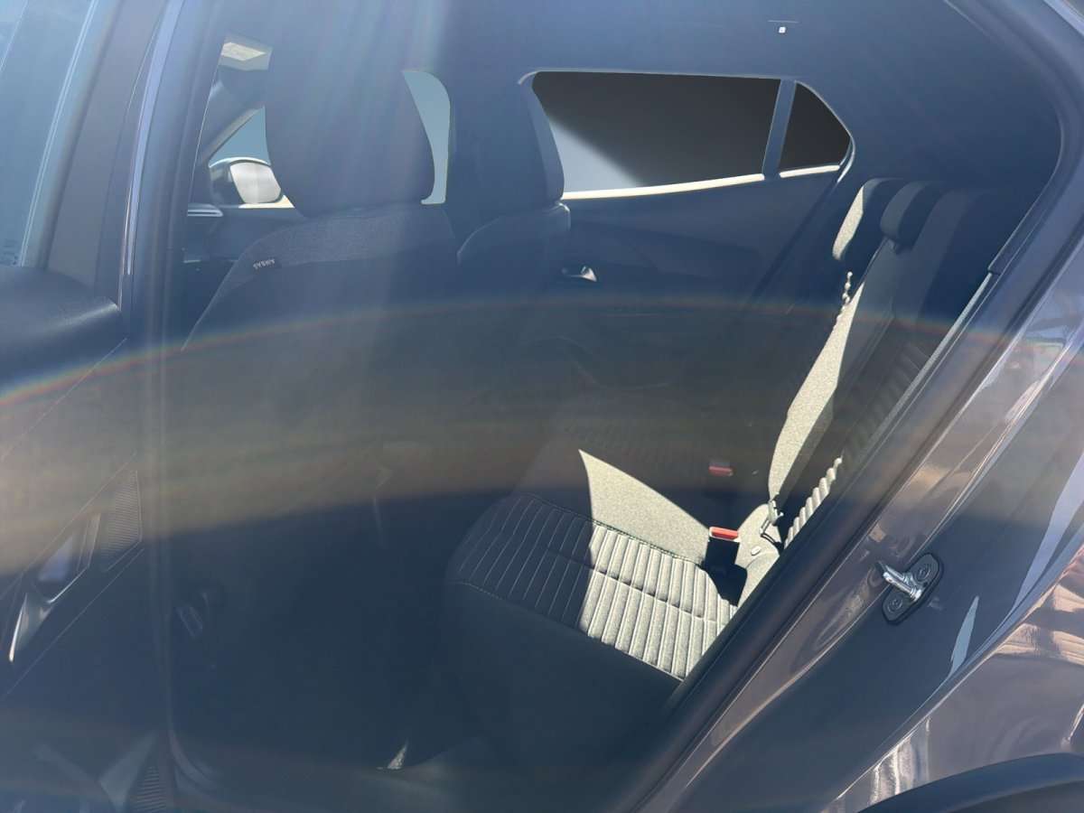 Fahrzeugbild eines Peugeot 2008