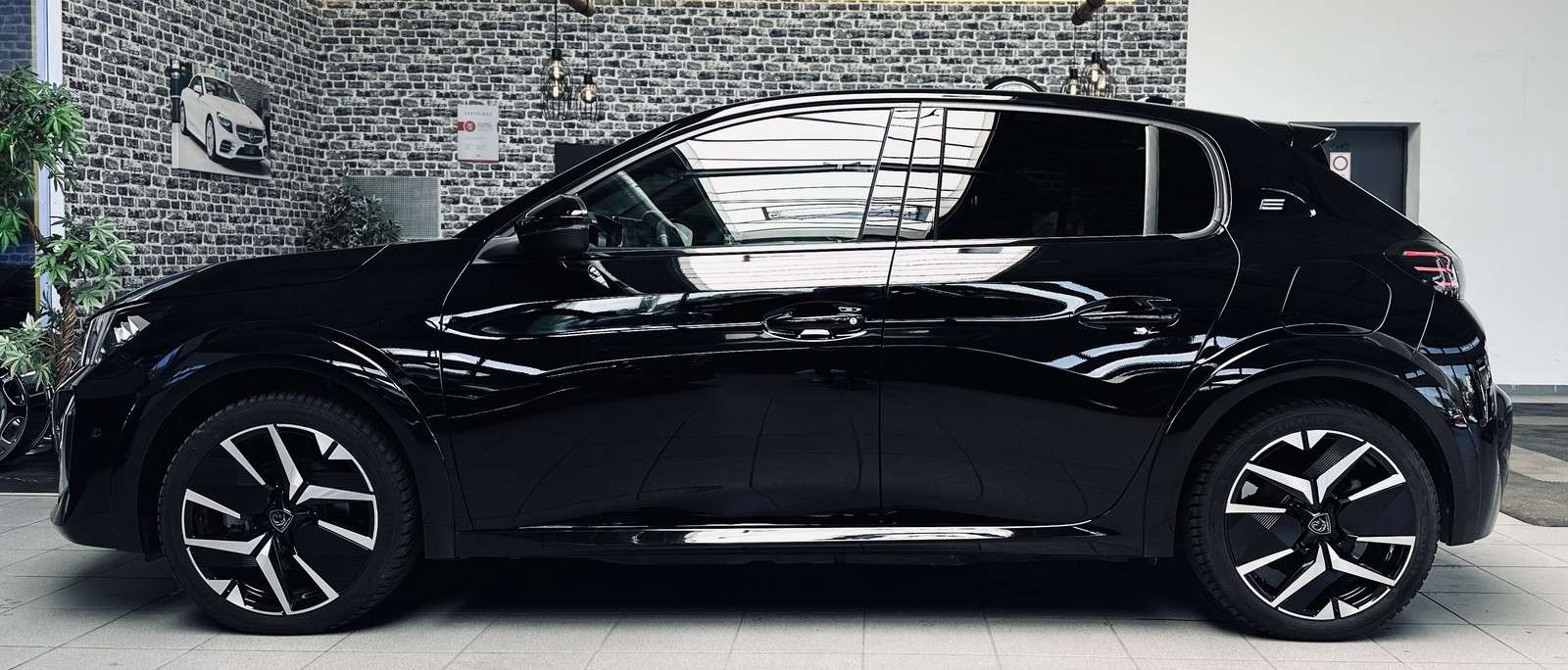 Fahrzeugbild eines Peugeot 208