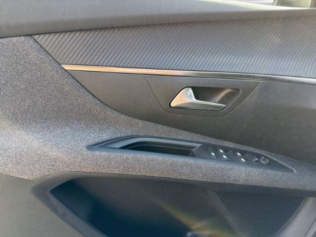 Fahrzeugbild eines Peugeot 5008