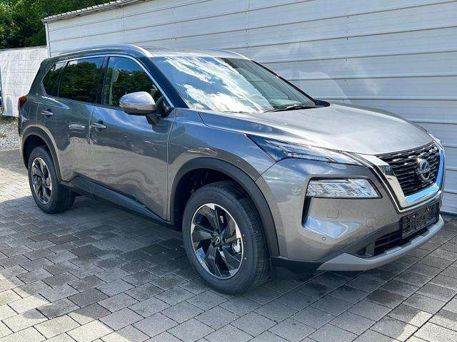 Fahrzeugbild eines Nissan X-TRAIL