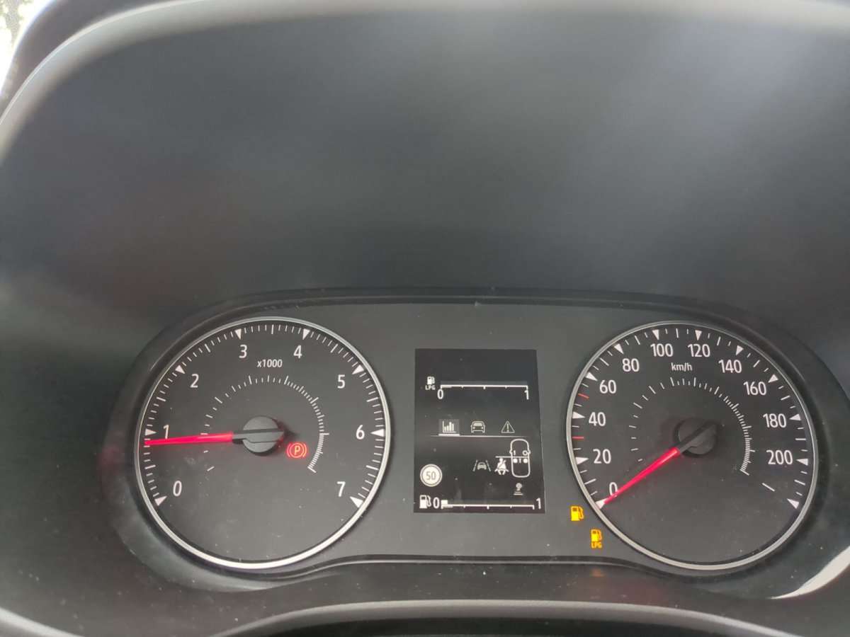 Fahrzeugbild eines Dacia Sandero