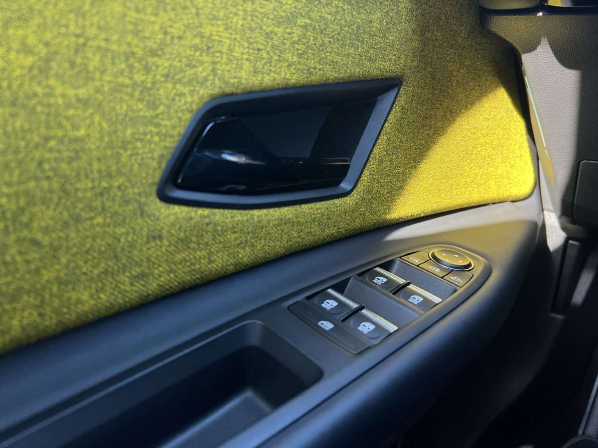 Fahrzeugbild eines Renault 5 E-TECH