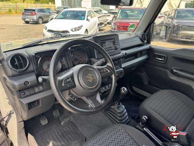 Fahrzeugbild eines Suzuki Jimny