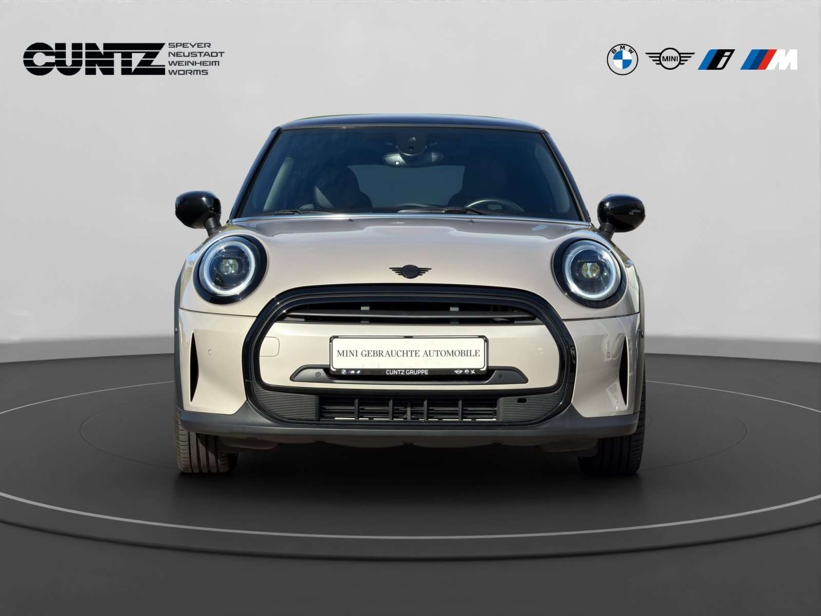 Fahrzeugbild eines MINI COOPER