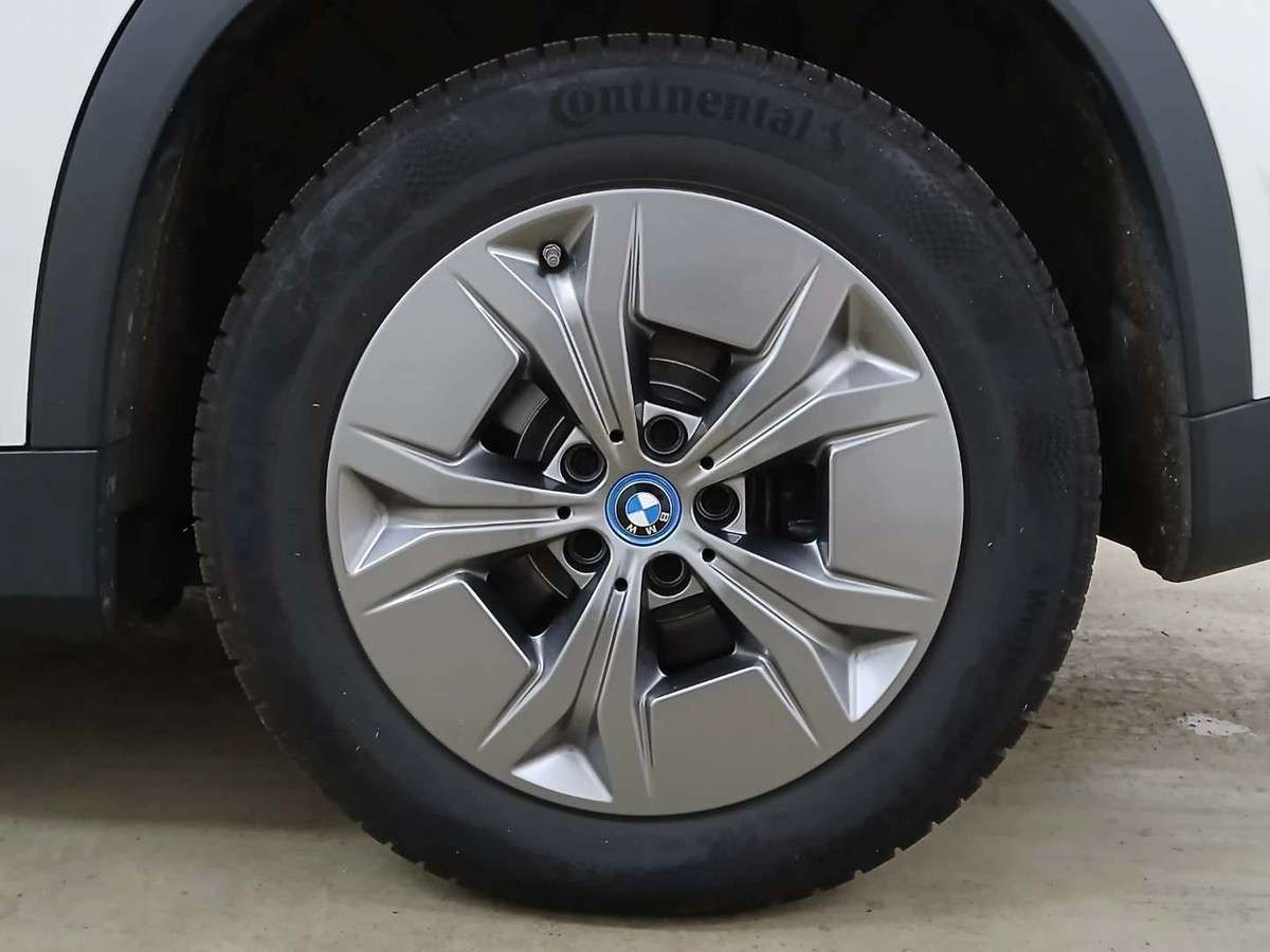 Fahrzeugbild eines BMW iX1
