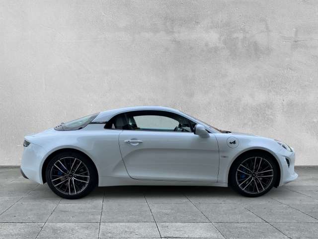 Fahrzeugbild eines Alpine A110