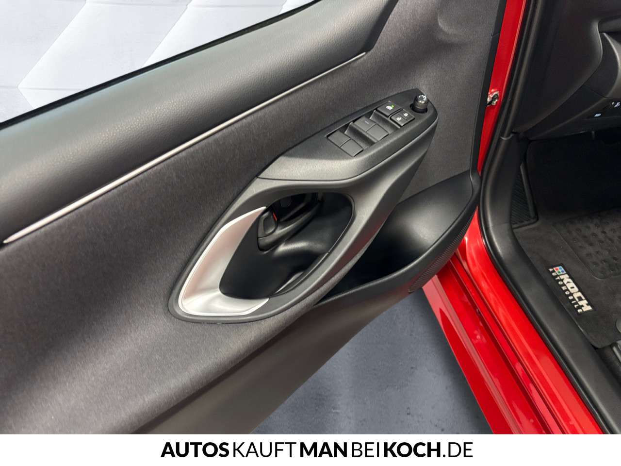 Fahrzeugbild eines Mazda Mazda2 Hybrid