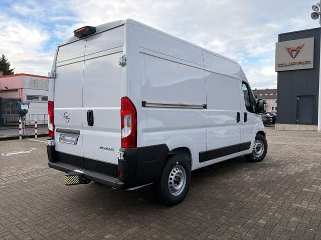 Fahrzeugbild eines Opel Movano