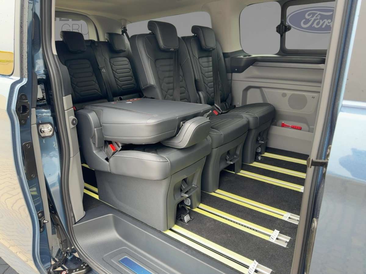 Fahrzeugbild eines Ford Tourneo Custom