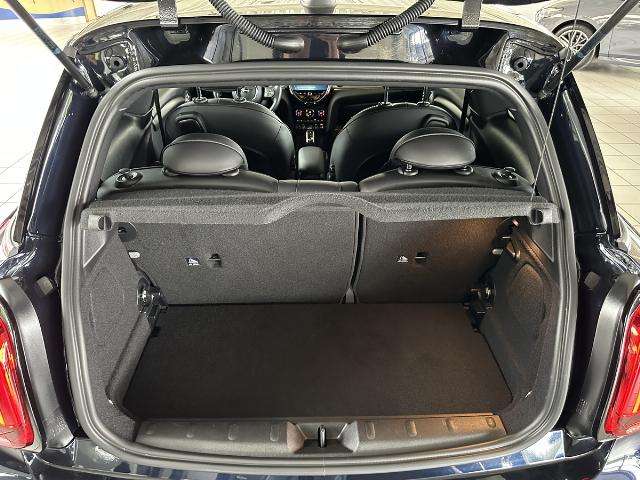 Fahrzeugbild eines MINI COOPER