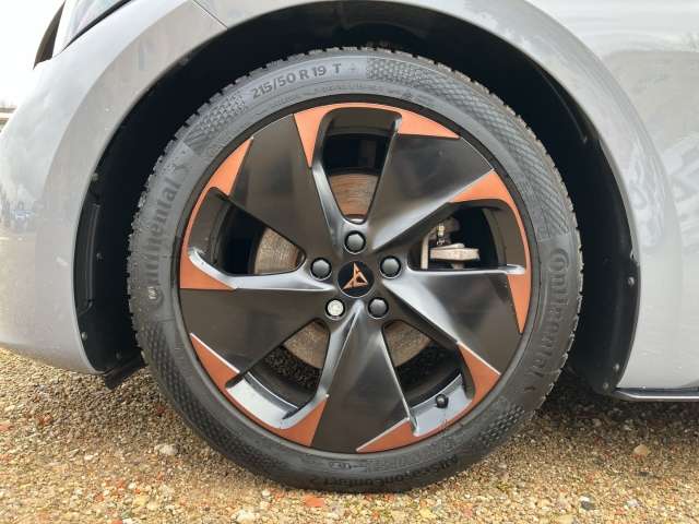 Fahrzeugbild eines CUPRA Born