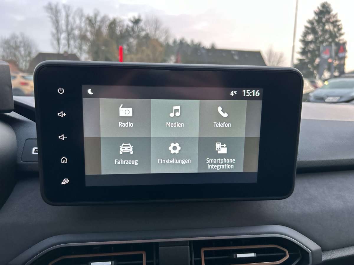 Fahrzeugbild eines Dacia Sandero