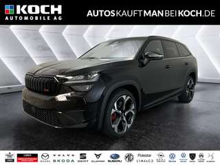 Schräge Frontansicht auf einen Skoda Kodiaq , freigestellt