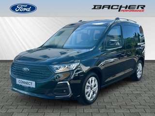 Schräge Frontansicht auf einen Ford Tourneo Connect , freigestellt