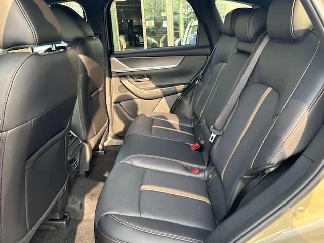 Fahrzeugbild eines Mazda CX-60