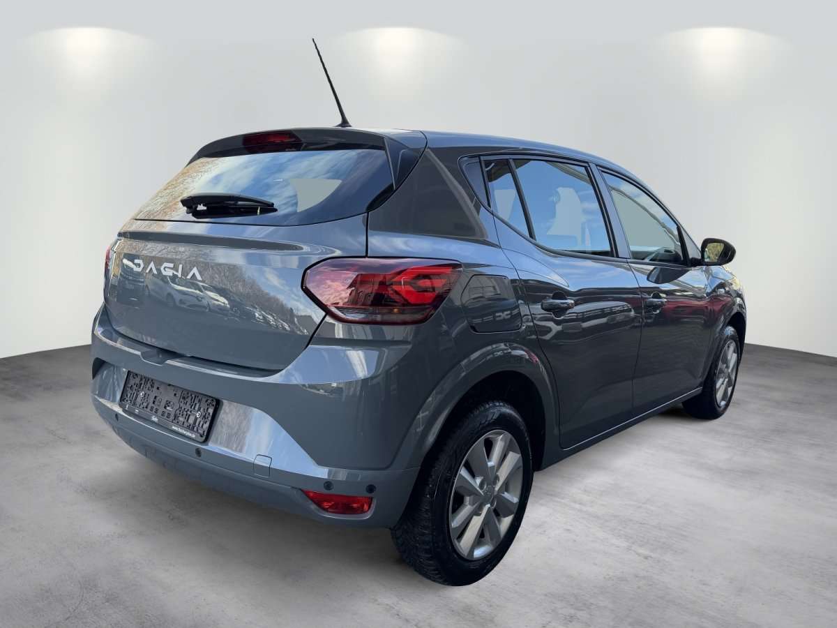 Fahrzeugbild eines Dacia Sandero