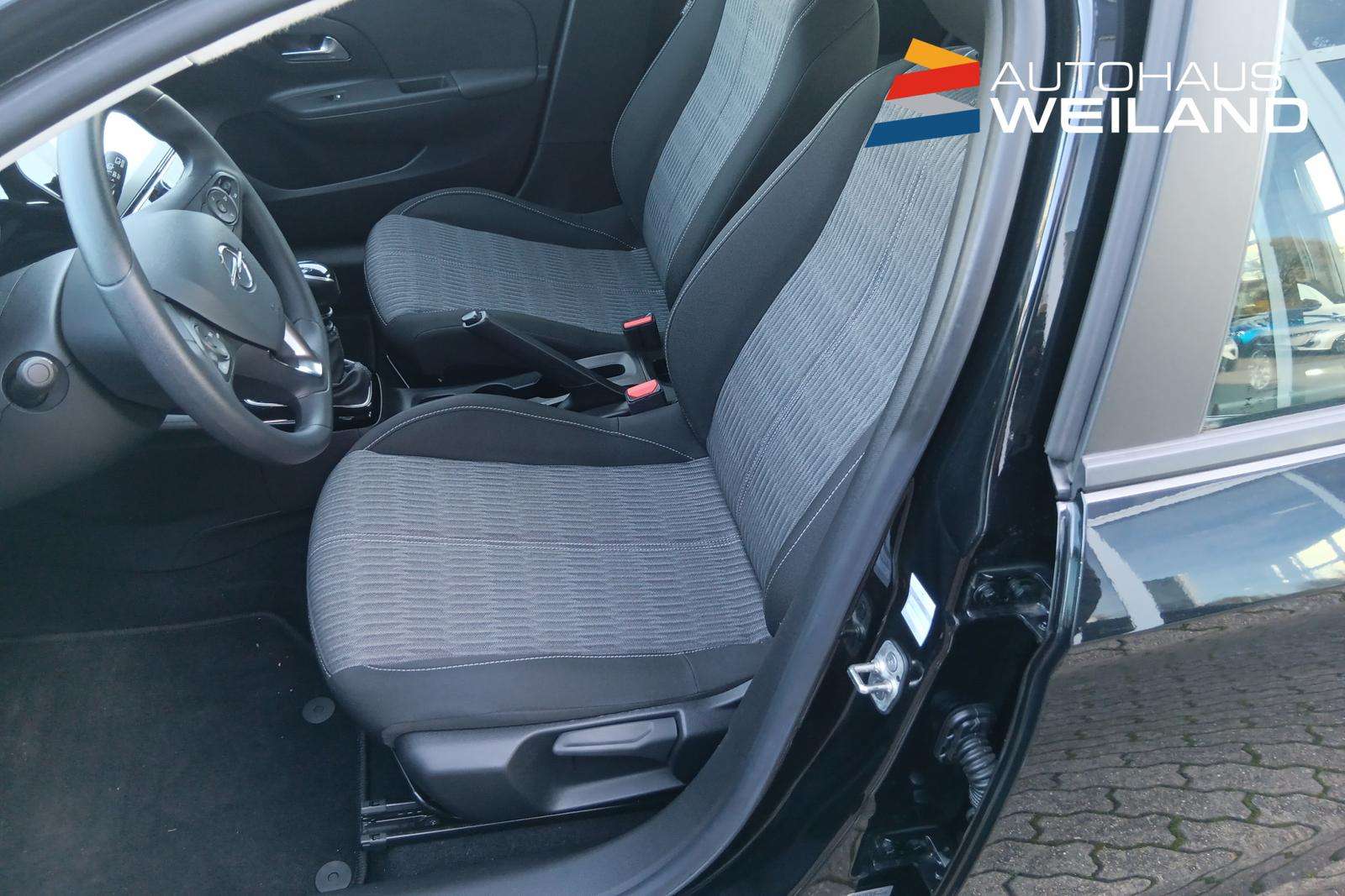 Fahrzeugbild eines Opel Corsa