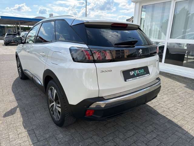 Fahrzeugbild eines Peugeot 3008