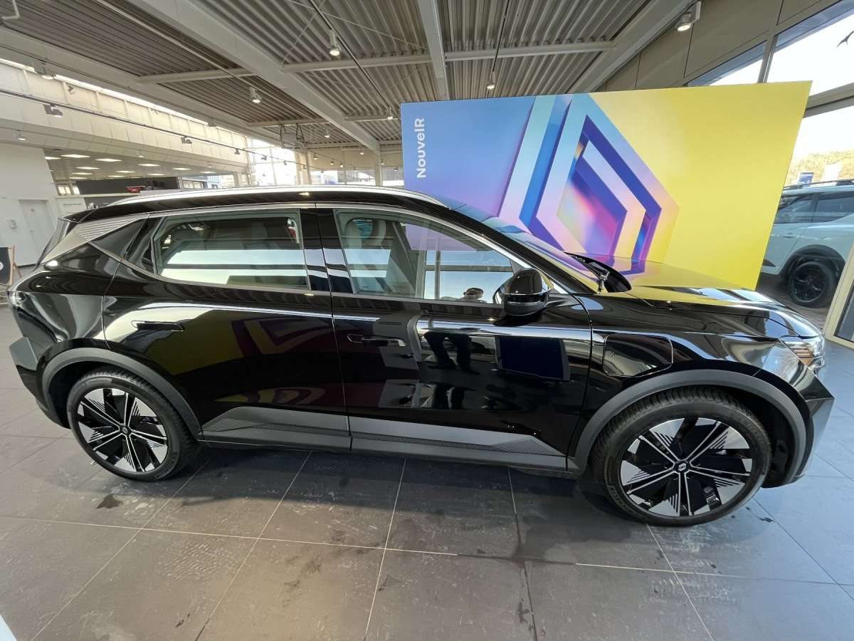 Fahrzeugbild eines Renault Scenic E-TECH