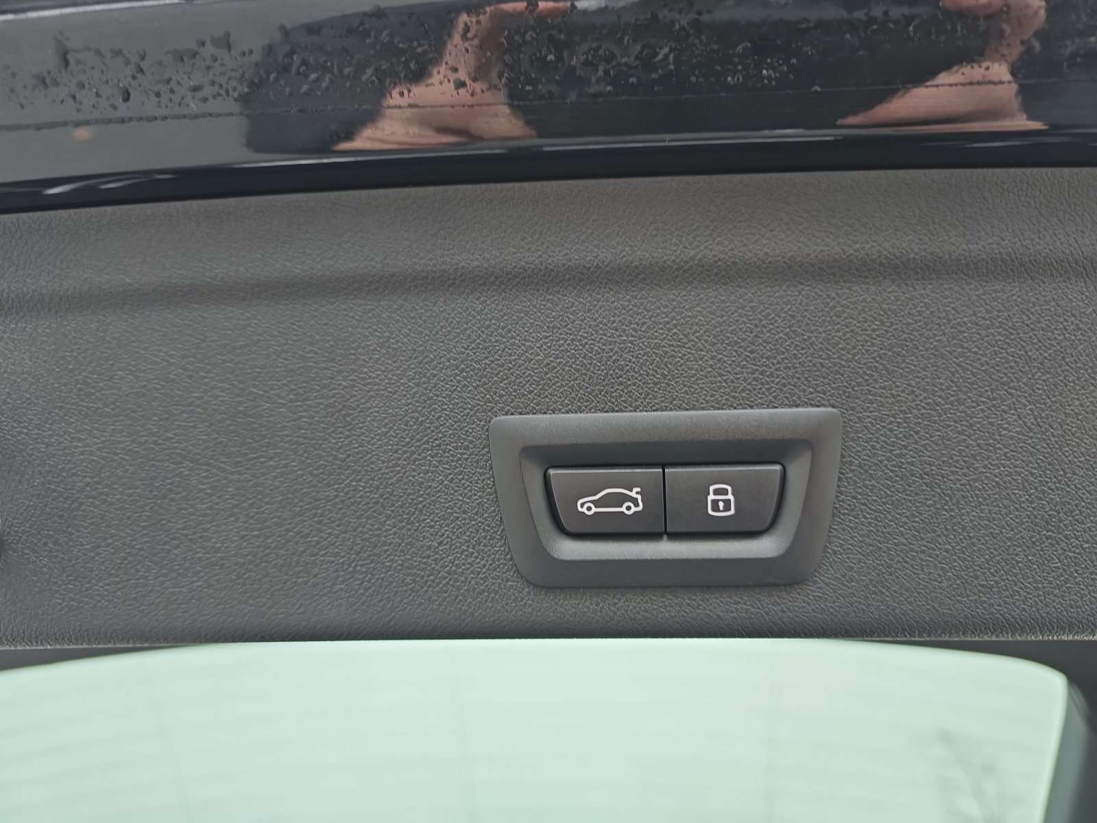 Fahrzeugbild eines BMW X6