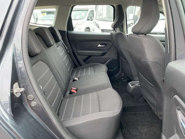 Fahrzeugbild eines Dacia Duster