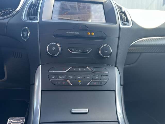 Fahrzeugbild eines Ford S-MAX