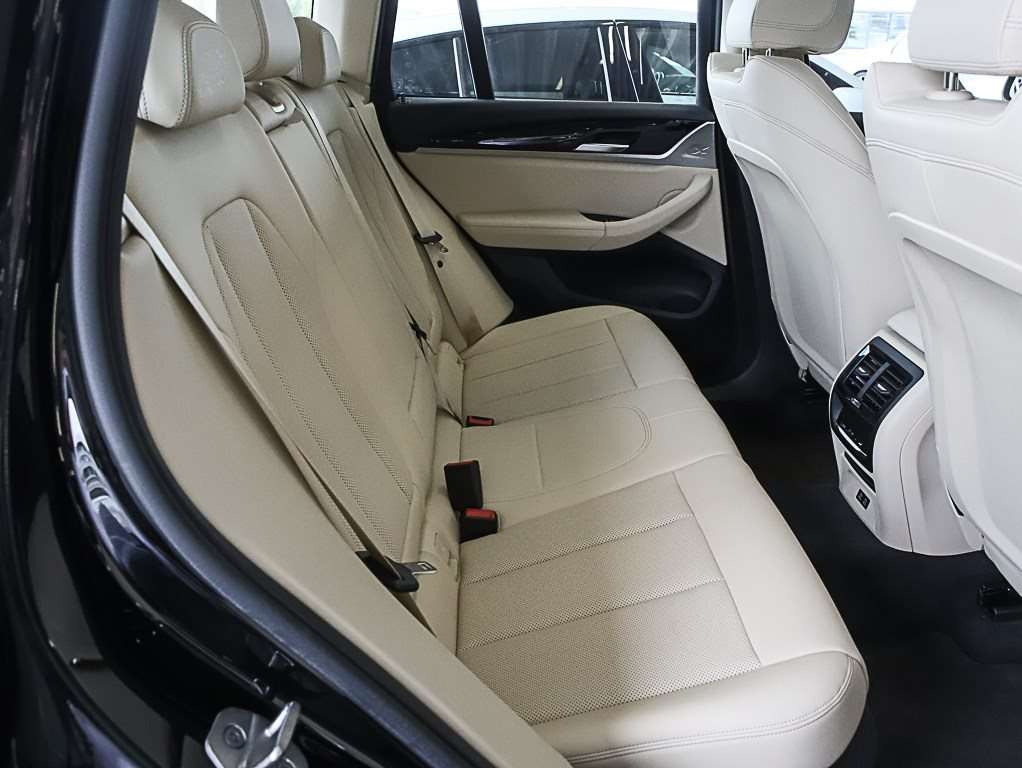 Fahrzeugbild eines BMW X3