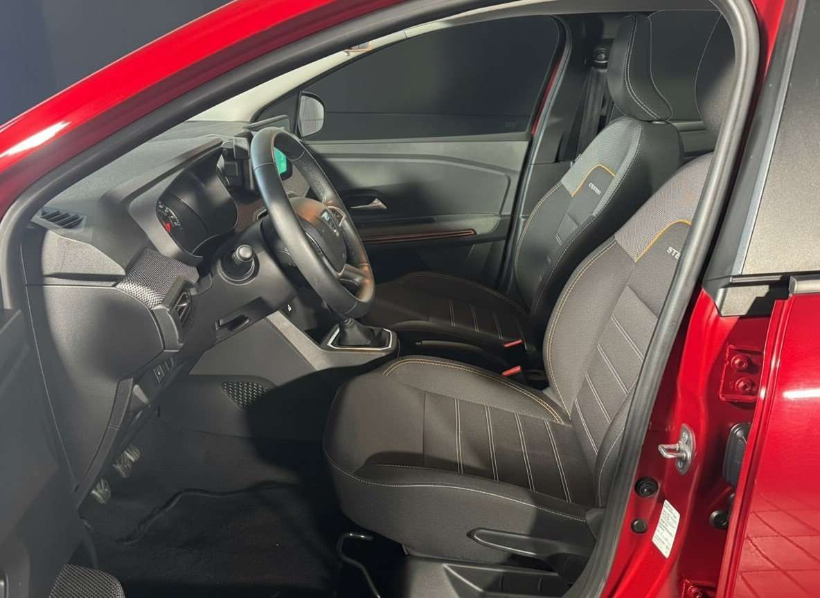 Fahrzeugbild eines Dacia Sandero