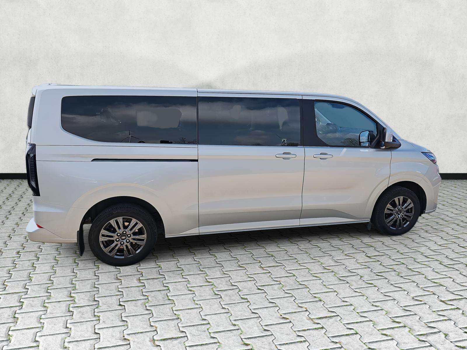 Fahrzeugbild eines Ford Tourneo Custom