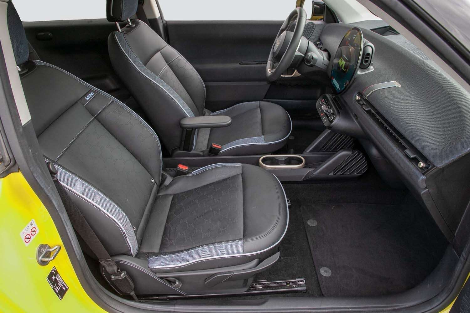 Fahrzeugbild eines MINI COOPER SE