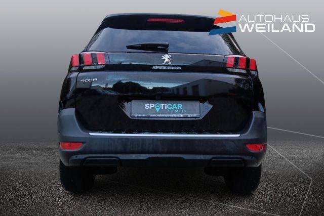 Fahrzeugbild eines Peugeot 5008