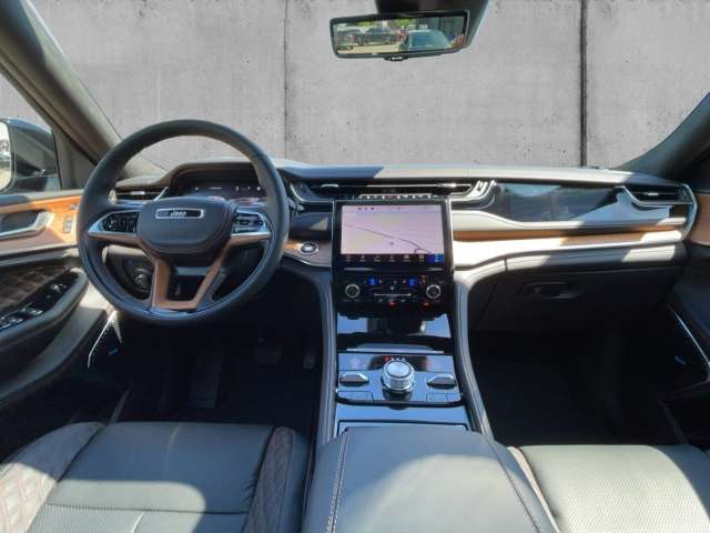Fahrzeugbild eines Jeep Grand Cherokee
