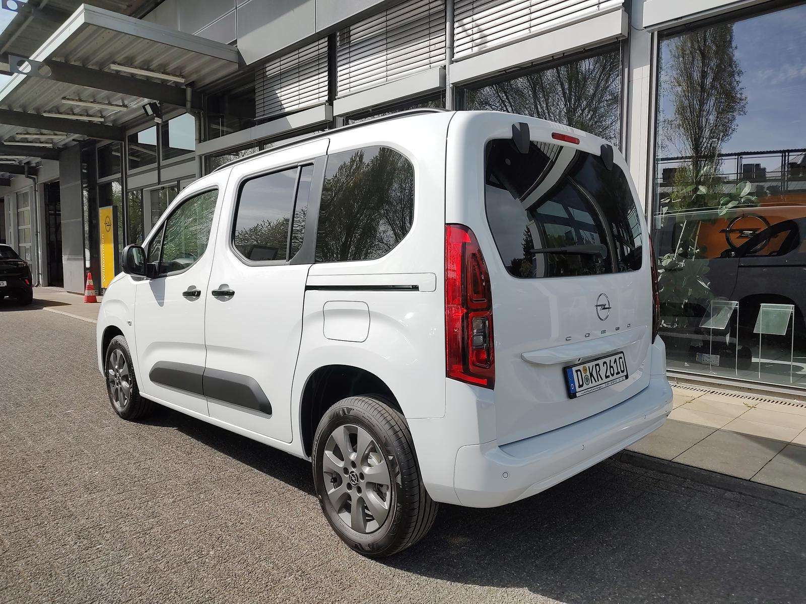 Fahrzeugbild eines Opel Combo Life