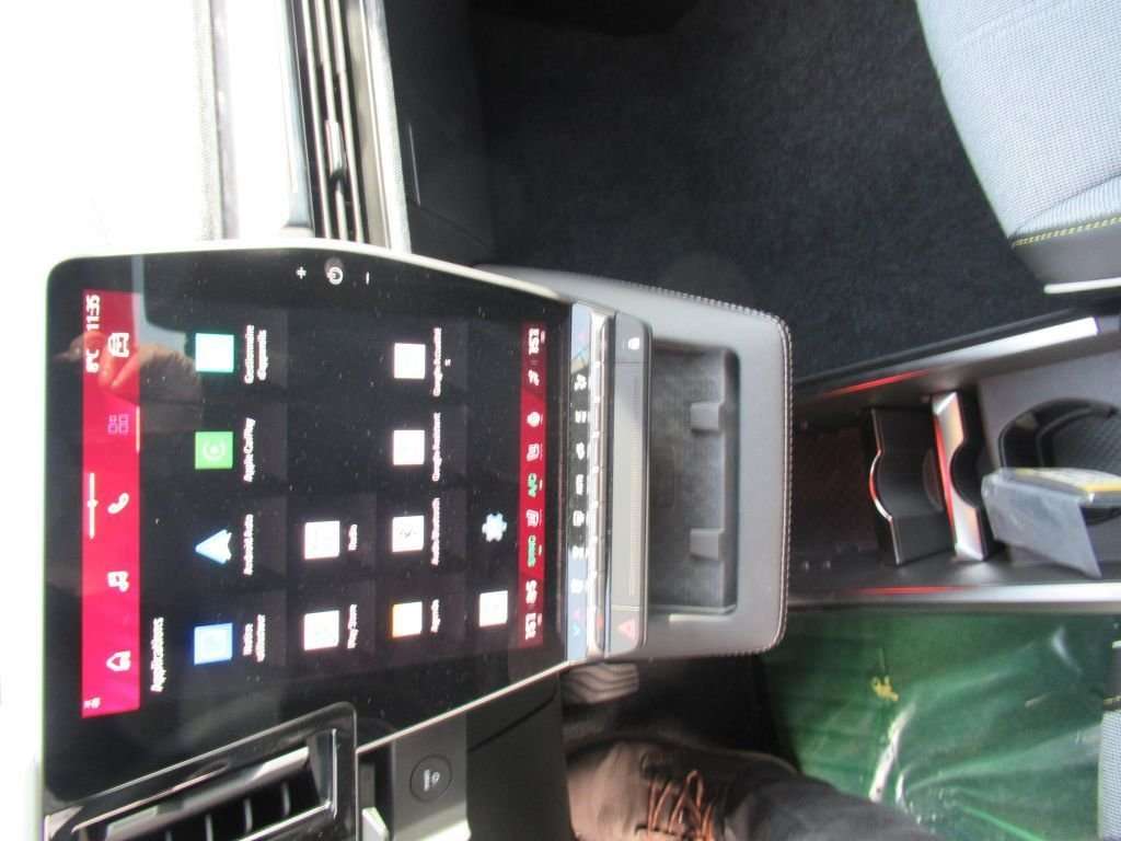 Fahrzeugbild eines Renault Scenic E-TECH