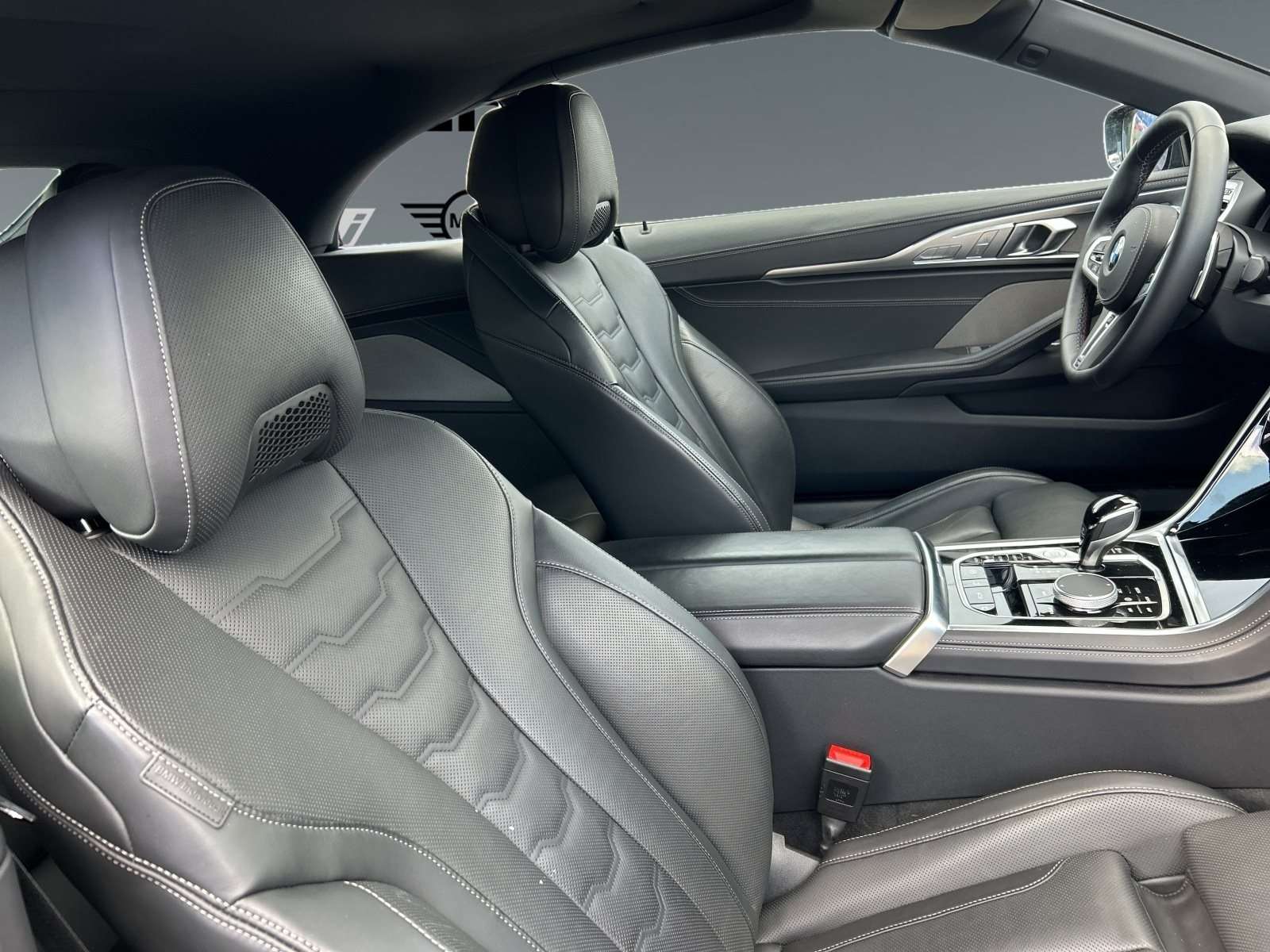 Fahrzeugbild eines BMW 8er-Reihe