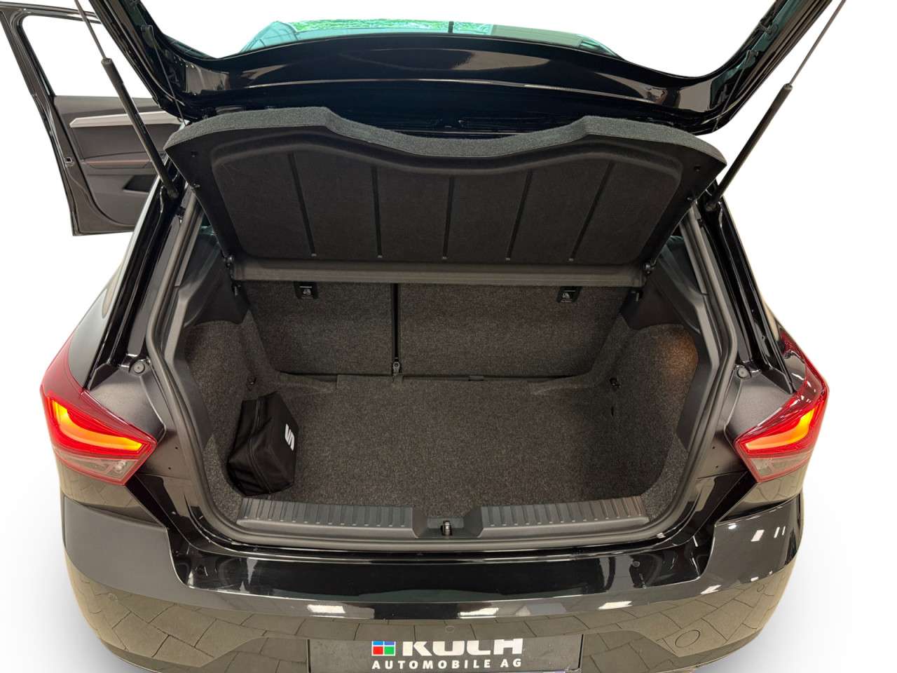 Fahrzeugbild eines SEAT Ibiza