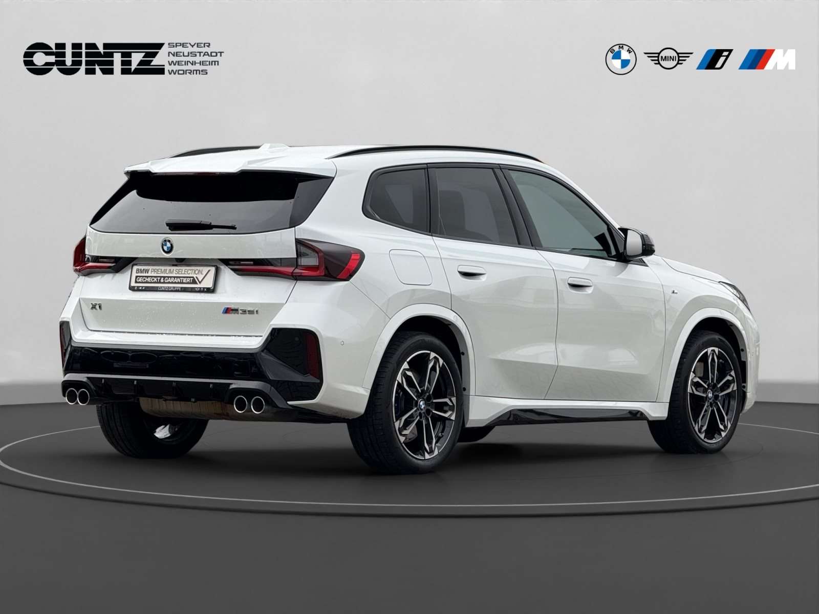 Fahrzeugbild eines BMW X1