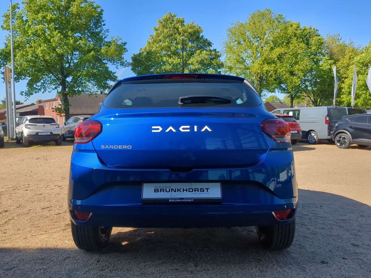 Fahrzeugbild eines Dacia Sandero