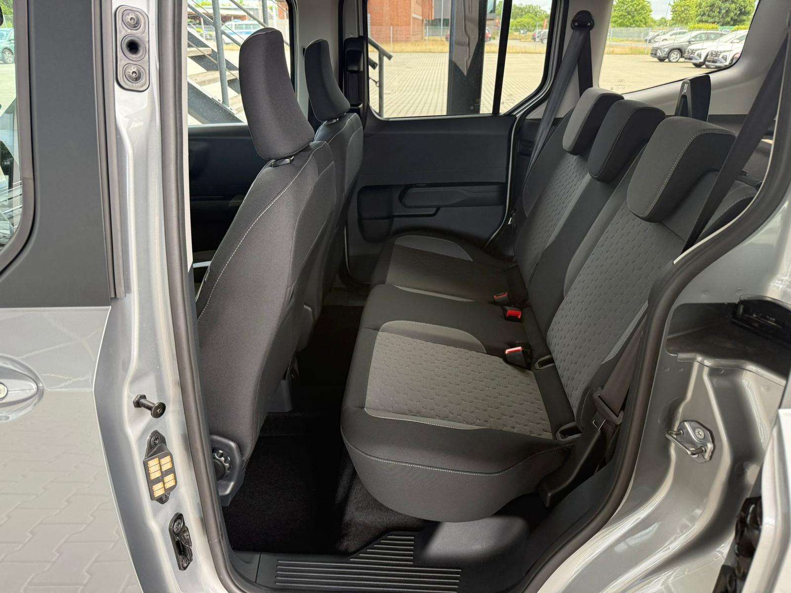 Fahrzeugbild eines Ford Tourneo Courier