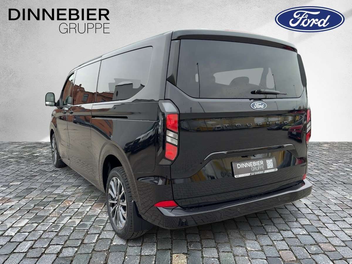Fahrzeugbild eines Ford Tourneo Custom